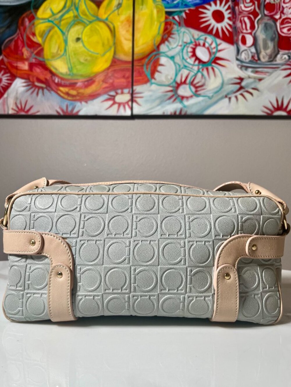 Salvatore Ferragamo RARE Gancini East West Gray Beige Shoulder Bag - Picture 3 of 16